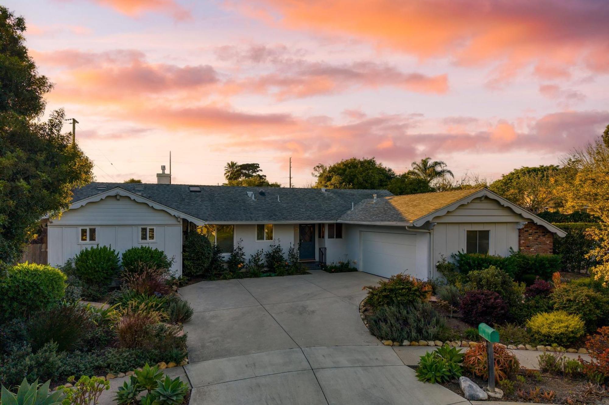 Goleta Getaway By Avantstay Private Backyard 1.5Mi To The Beach Santa Bárbara Exterior foto